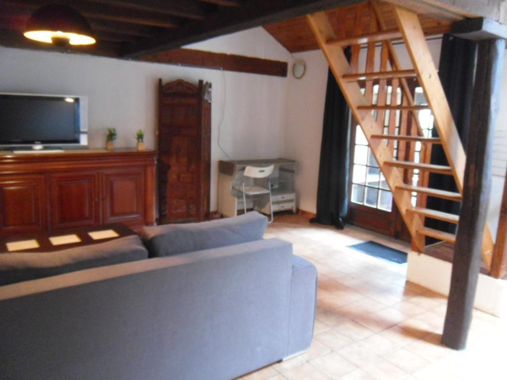 La Mini Ferme De Maelou Villa Sermaises ภายนอก รูปภาพ